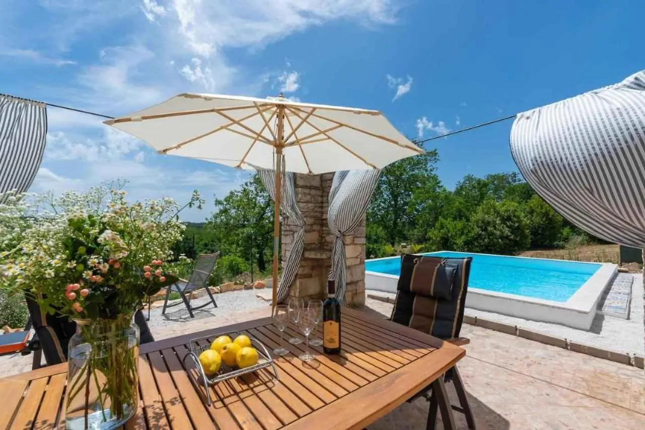 Holiday Home In Milotski Brijeg - Istrien 51829 Milotski Breg