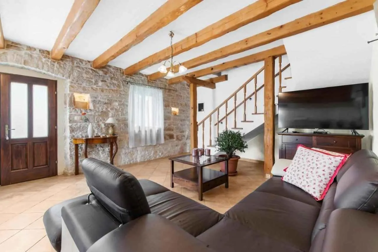 Holiday Home In Milotski Brijeg - Istrien 51829 Milotski Breg Croatia