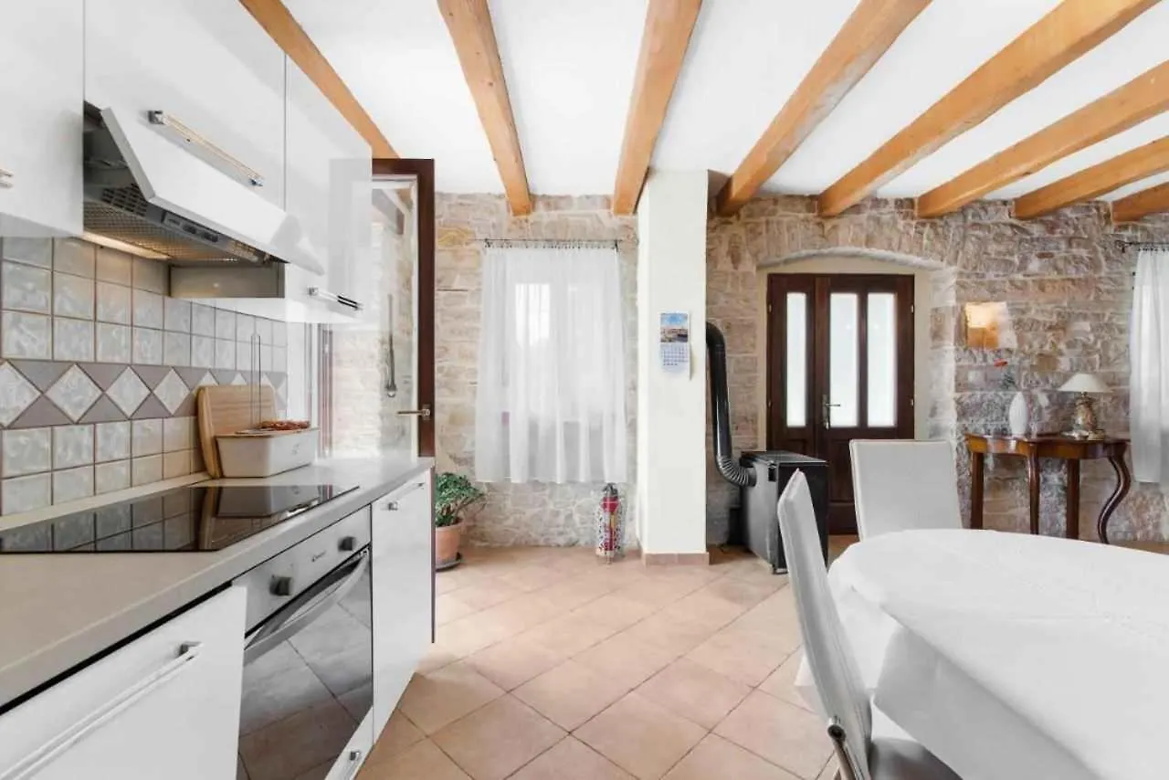Holiday Home In Milotski Brijeg - Istrien 51829 Milotski Breg Croatia
